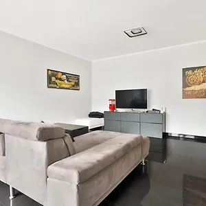 Esch-Sur-Alzette Apartment Apartamento